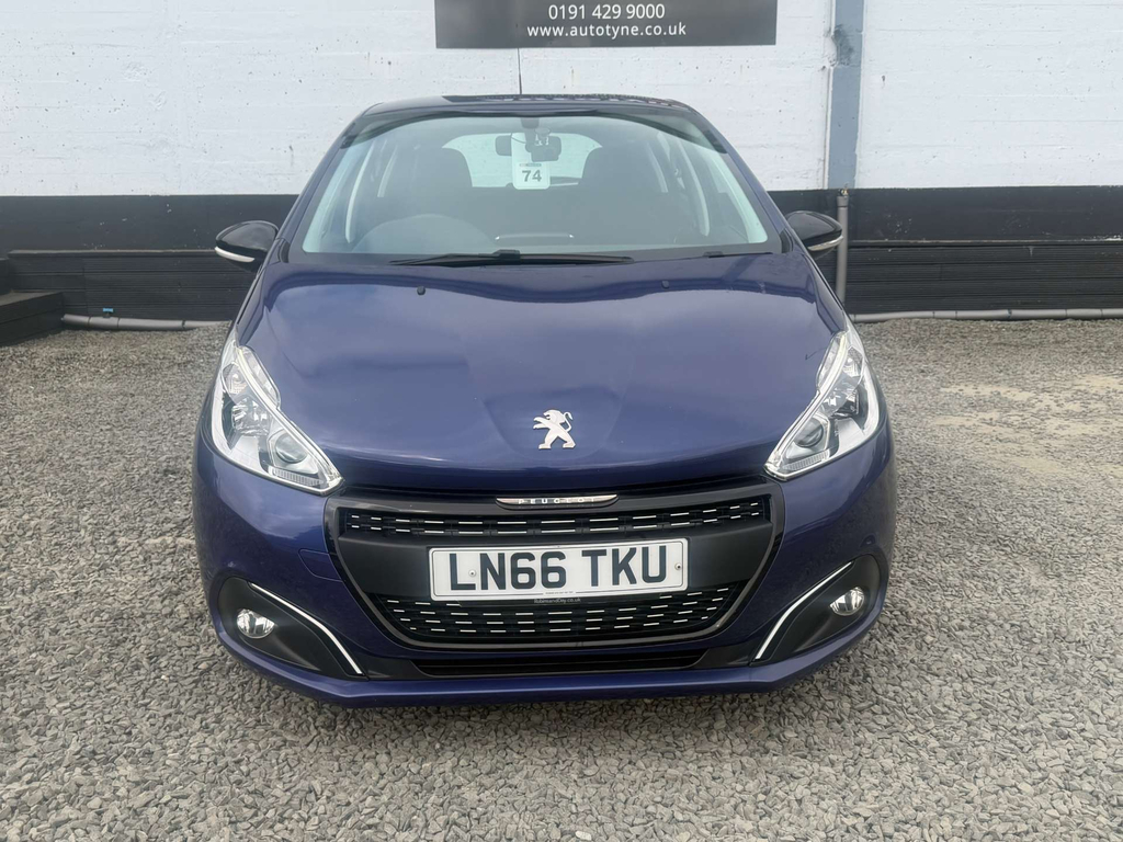 Peugeot 208 Active Silver #2