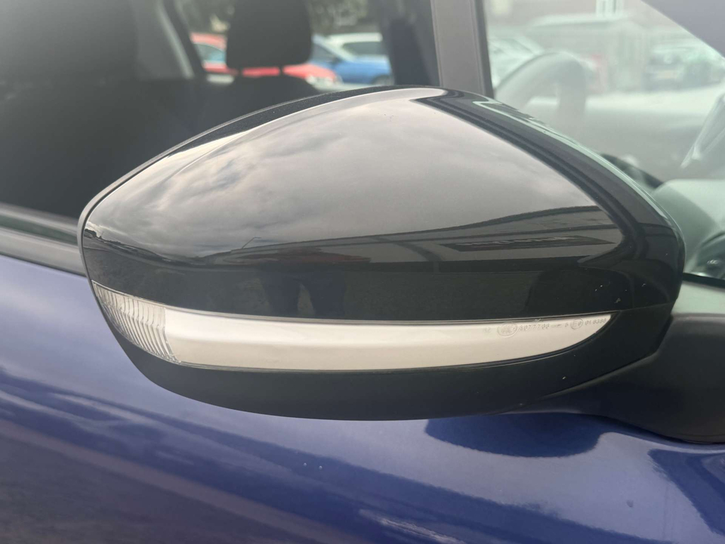 Peugeot 208 Active Silver #12