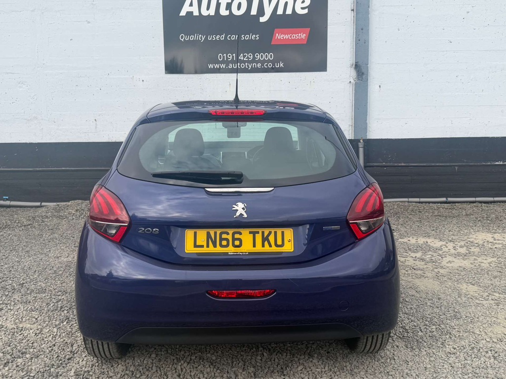 Peugeot 208 Active Silver #8