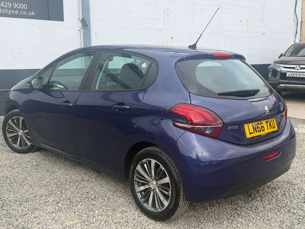 Peugeot 208 Active Silver #9