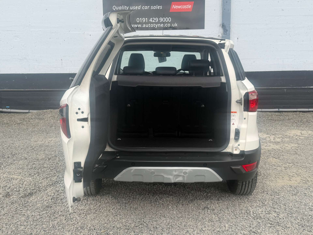 Ford Ecosport Titanium White #11