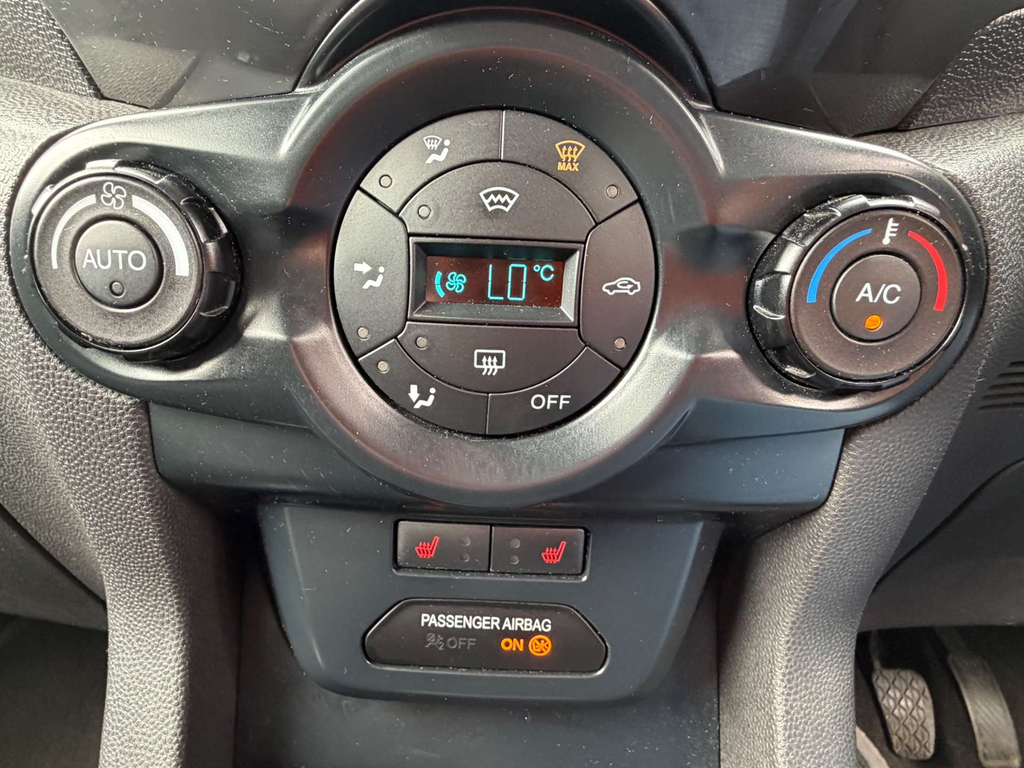 Ford Ecosport Titanium White #27