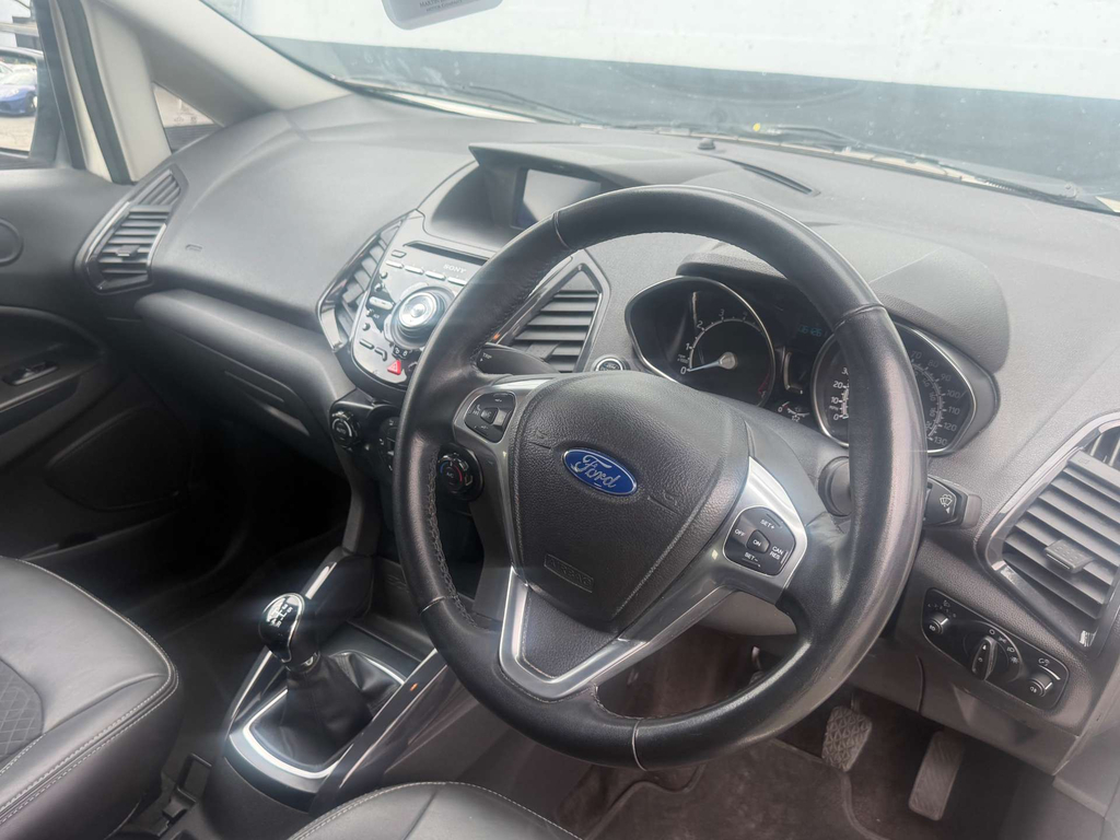 Ford Ecosport Titanium White #14