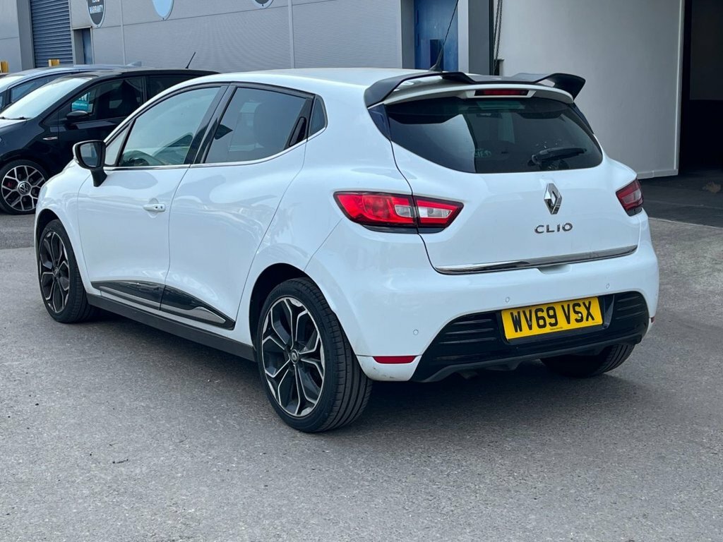Renault Clio 0.9L Iconic WV69VSX White #3