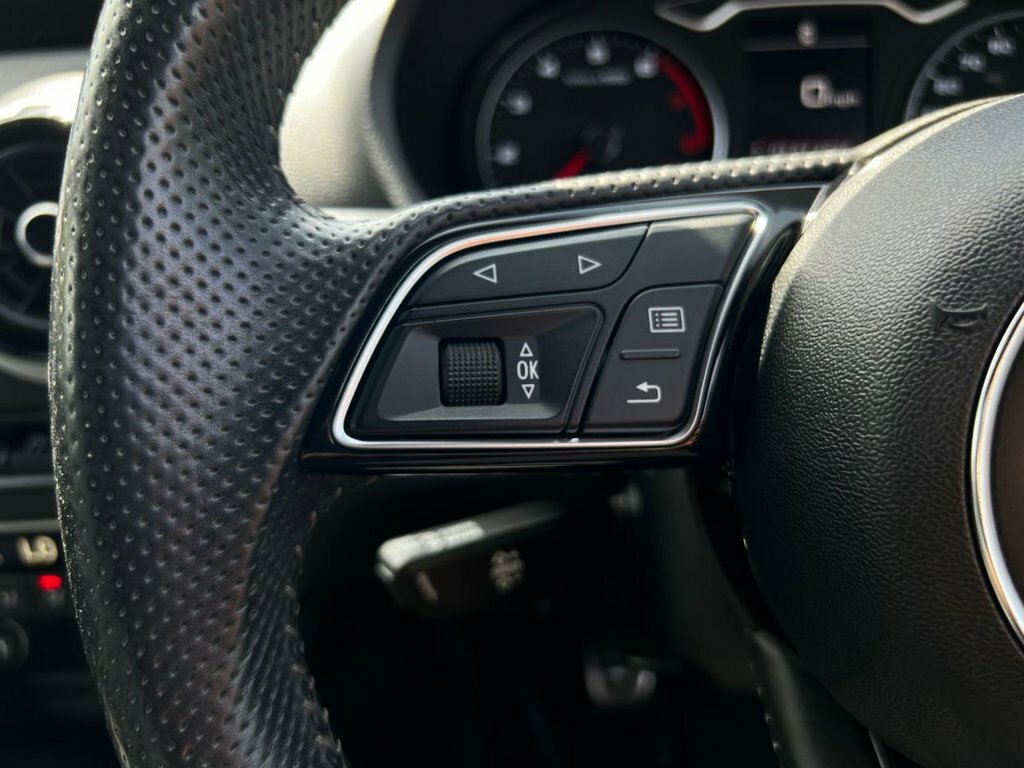 Audi A3 1.4L Black Edition EX17SYY Black #4