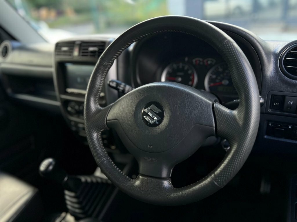 Suzuki Jimny 1.3L Sz4 White #4
