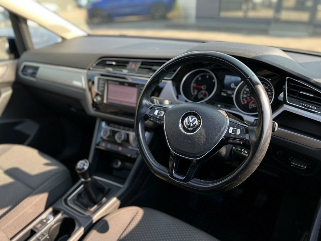 Volkswagen Touran 2.0 Tdi Bluemotion Tech Se Family Dsg Euro 6 Ss White #24