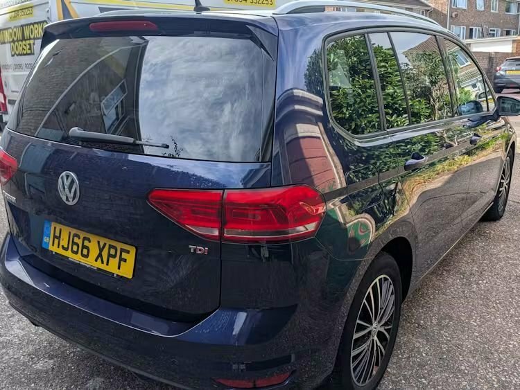 Volkswagen Touran 1.6L Se Family Blue #4