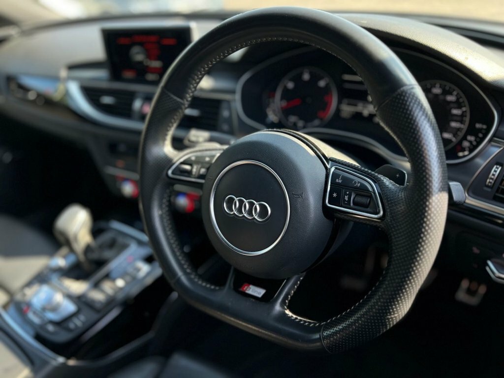 Audi A6 Saloon 2L Black Edition Black #3