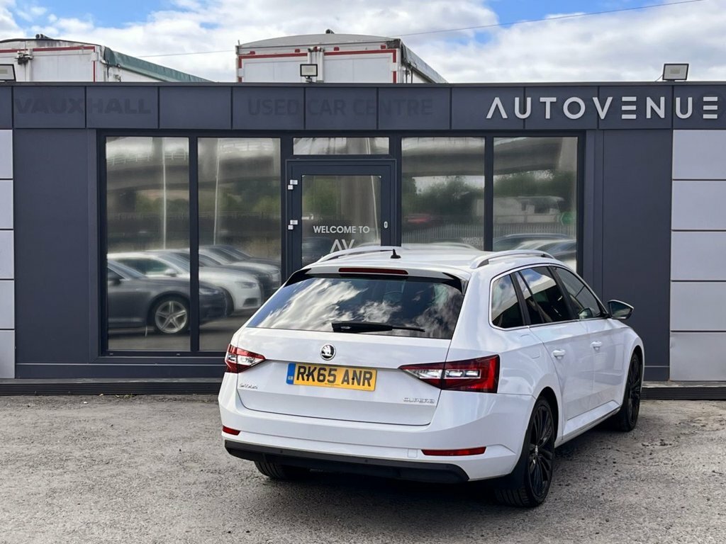 Skoda Superb 2L Se L Executive White #3