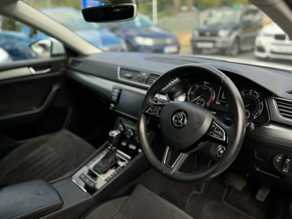 Skoda Superb 2.0 Tdi Cr 170 Elegance Dsg Grey #9