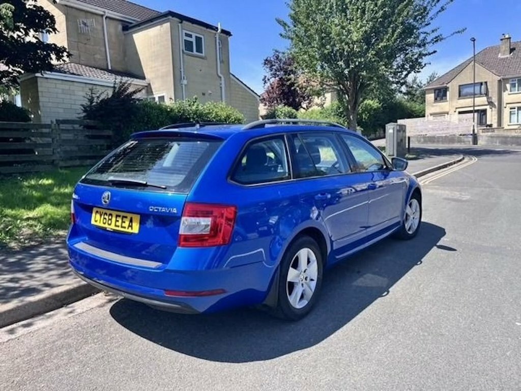 Skoda Octavia 1.6L Se Blue #3