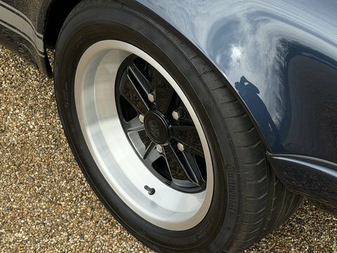 Porsche 911 3.2 Classic Carrera  #27