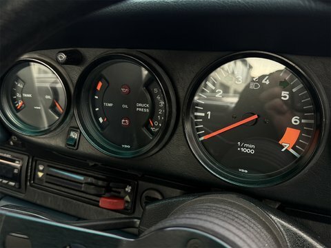 Porsche 911 3.2 Classic Carrera  #42