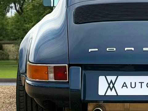 Porsche 911 3.2 Classic Carrera  #15