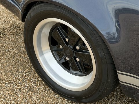 Porsche 911 3.2 Classic Carrera  #25