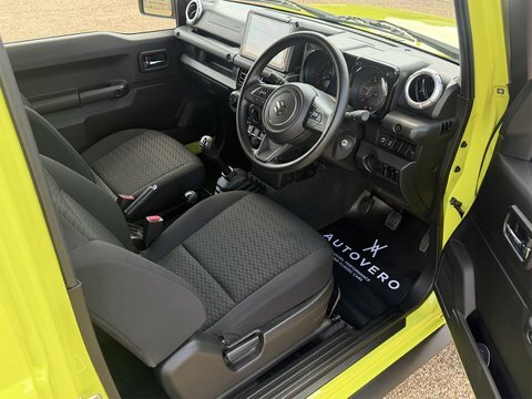 Suzuki Jimny Estate Silver #32