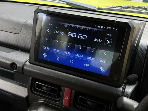 Suzuki Jimny Estate Silver #53