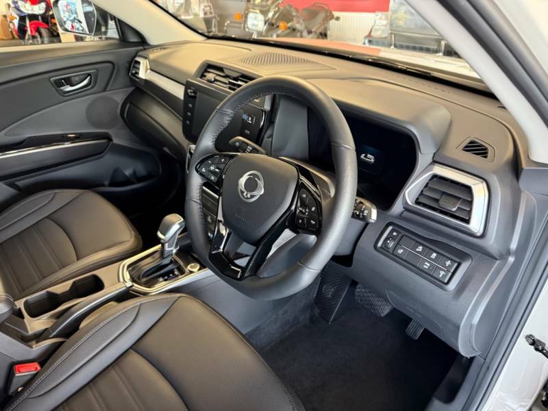 SsangYong Tivoli 1.5 K40 - 2026 26 Brown #5