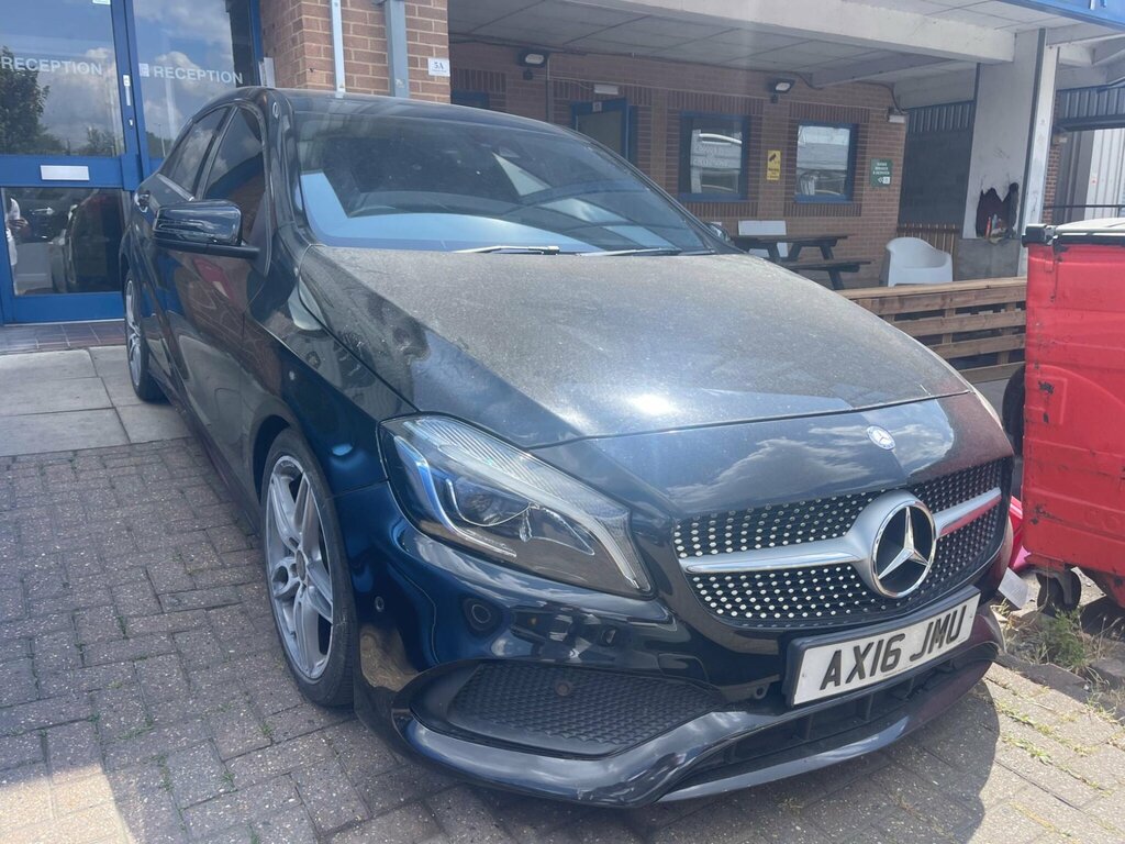 Mercedes-Benz A Class 1.6 A180 Amg Line Premium Plus 7G-dct Euro 6 S Black