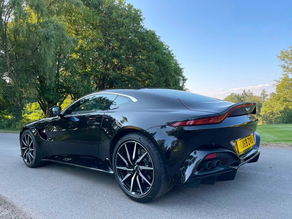 Aston Martin Vantage 4.0 V8 Euro 6 Black