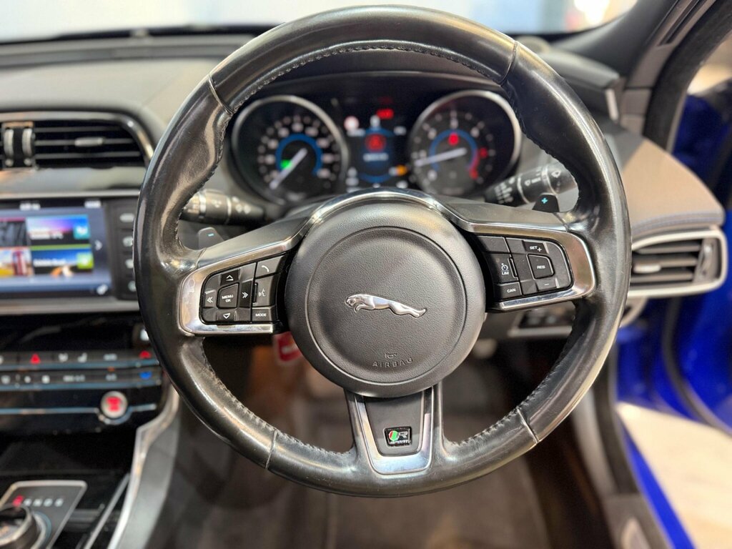 Jaguar XE 2.0D Prestige Euro 6 Ss Grey #29