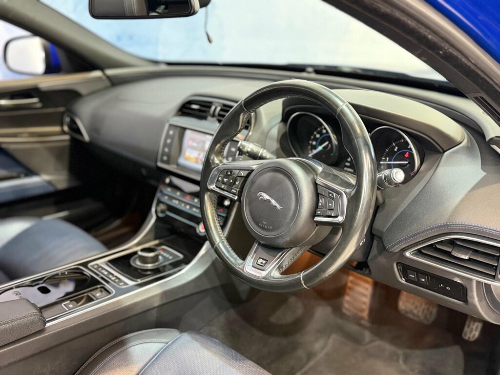 Jaguar XE 2.0D Prestige Euro 6 Ss Grey #16
