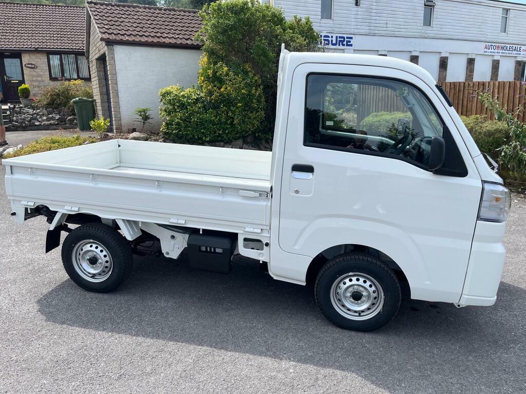 Daihatsu HiJet Petrol White #2