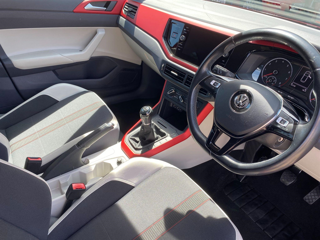 Volkswagen Polo 1.0 Tsi Beats Euro 6 Ss CE68XAG Red #3