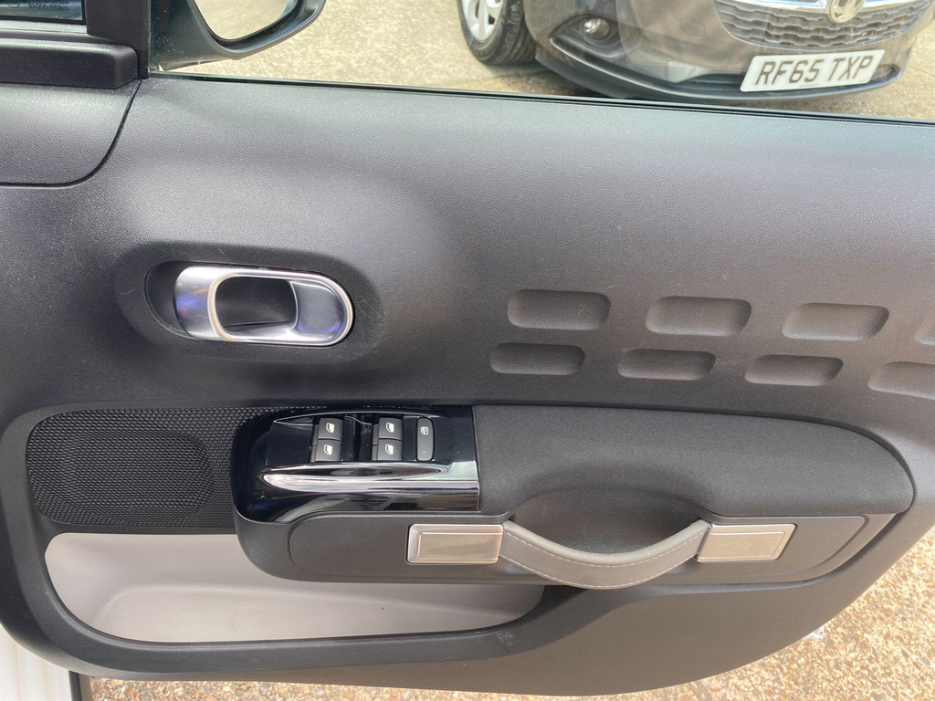 Citroen C3 1.2 Puretech Flair Eat6 Euro 6 Ss #6