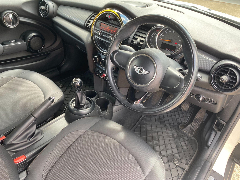 Mini Hatch 1.2 One Euro 6 Ss LC64VFZ #3