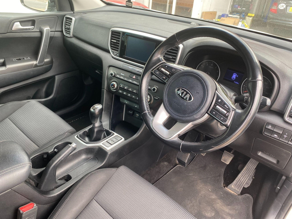 Kia Sportage 1.6 Gdi 2 Euro 6 Ss KS20LWX White #3