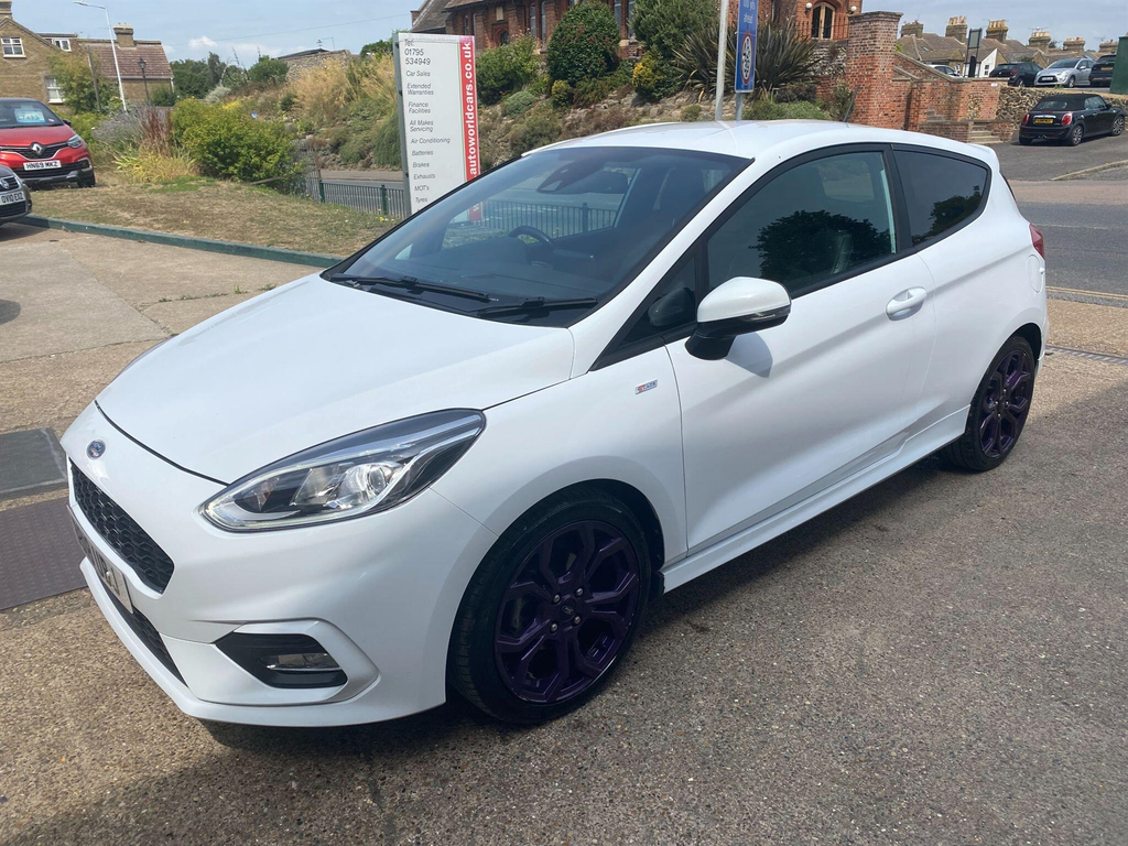 Ford Fiesta 1.0T Ecoboost St-line X Euro 6 Ss BD18UBJ White