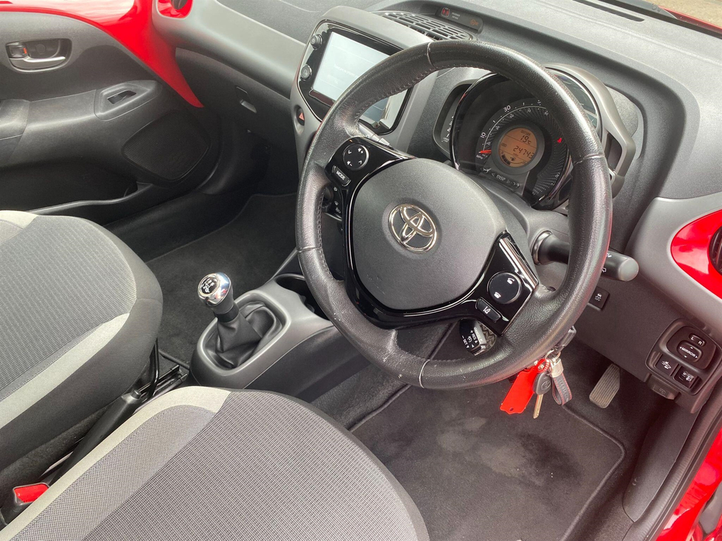 Toyota Aygo 1.0 Vvt-i X-play Euro 6 Safety Sense GK21LGA #3