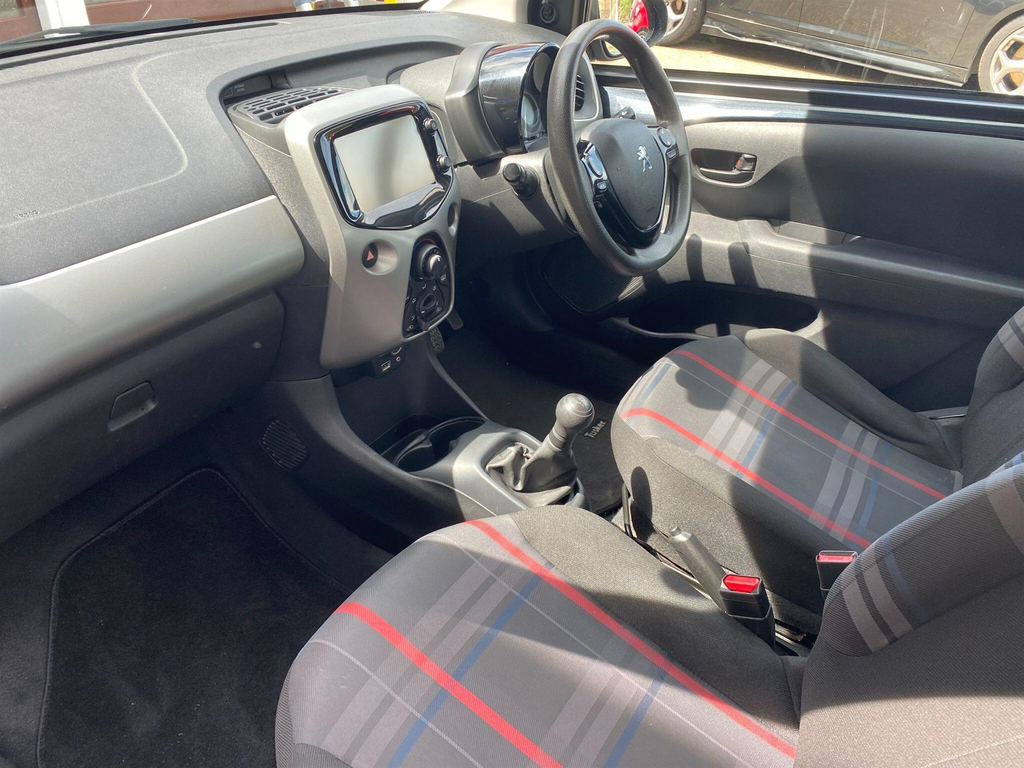 Peugeot 108 1.0 Active Euro 6 YK65TWC #5