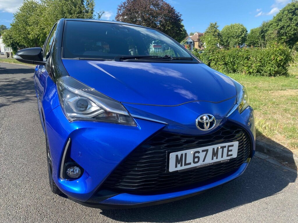 Toyota Yaris 1.5 Vvt-i Blue Bi-tone Euro 6 Blue