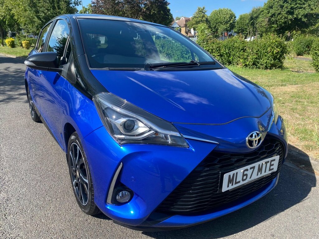 Toyota Yaris 1.5 Vvt-i Blue Bi-tone Euro 6 Blue #2