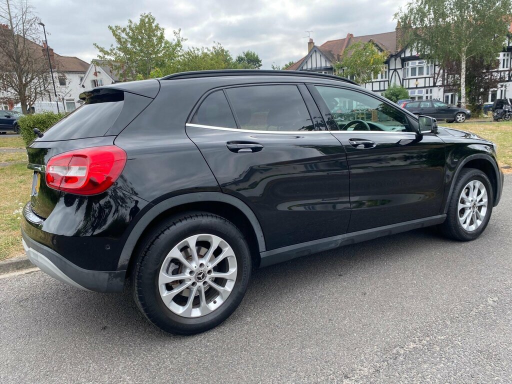 Mercedes-Benz GLA Class 1.6 Gla200 Se Executive 7G-dct Euro 6 Ss Black #5