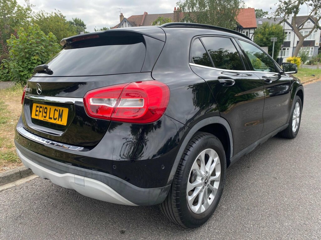 Mercedes-Benz GLA Class 1.6 Gla200 Se Executive 7G-dct Euro 6 Ss Black #6