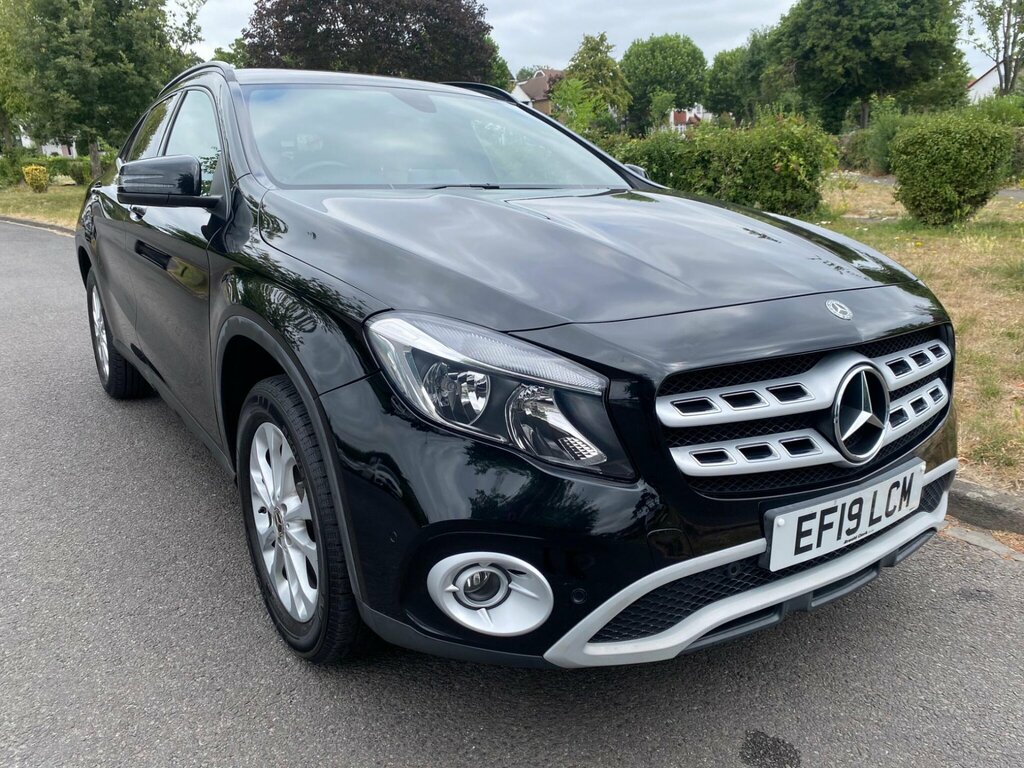 Mercedes-Benz GLA Class 1.6 Gla200 Se Executive 7G-dct Euro 6 Ss Black #2