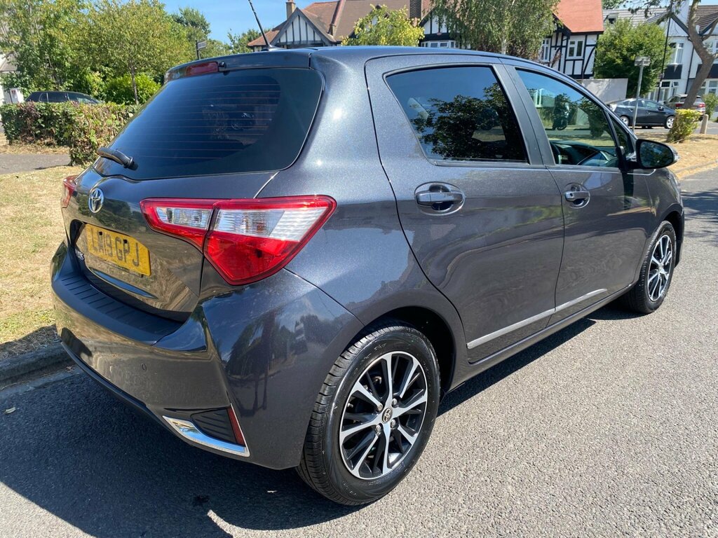 Toyota Yaris 1.5 Vvt-i Icon Tech Cvt Euro 6 Grey #6