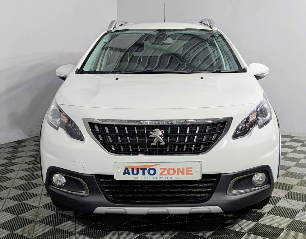Peugeot 2008 1.2 Puretech Allure IGZ4592 White #2