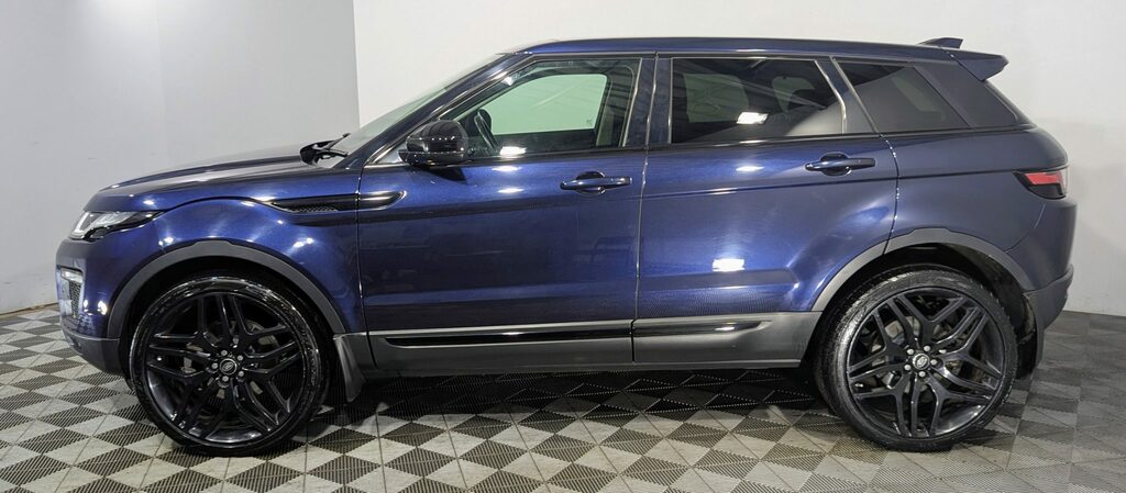 Land Rover Range Rover Evoque 2.0 Td4 Se Tech SM68ZZY Blue #3