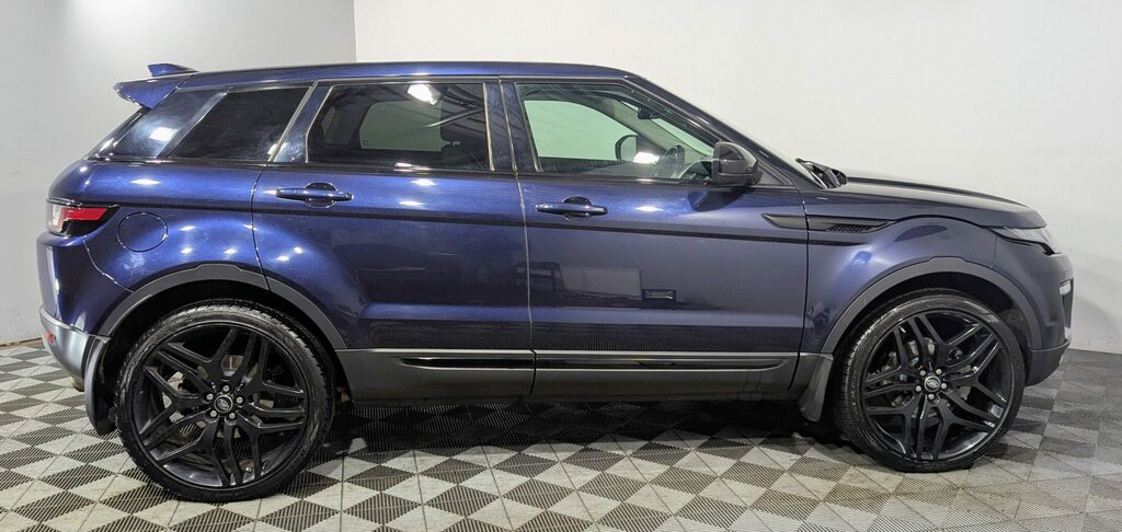 Land Rover Range Rover Evoque 2.0 Td4 Se Tech SM68ZZY Blue #5