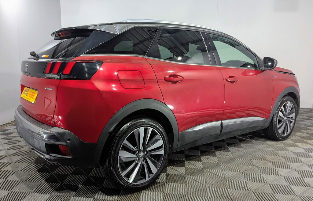 Peugeot 3008 1.2 Puretech Gt Line FE68SUA Red #4