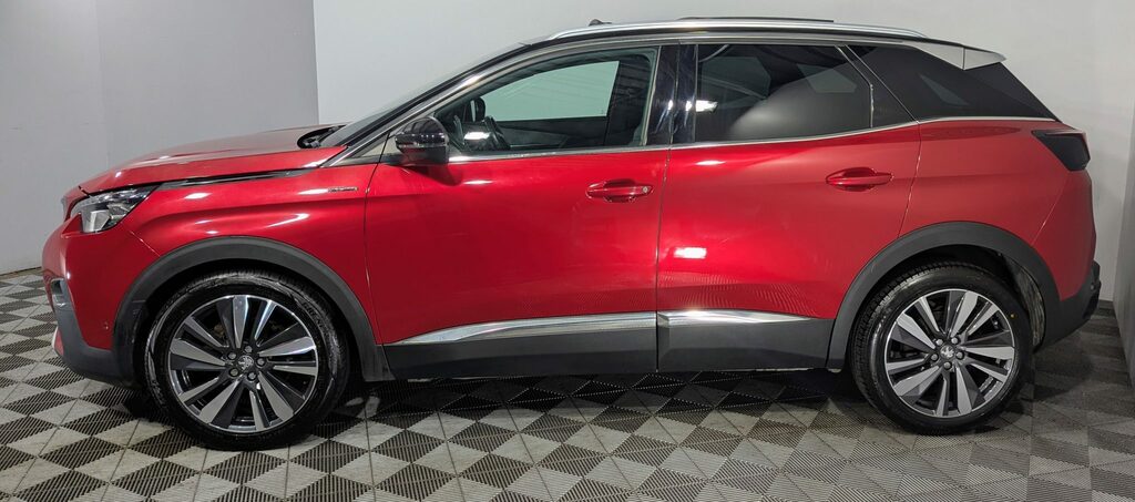 Peugeot 3008 1.2 Puretech Gt Line FE68SUA Red #3