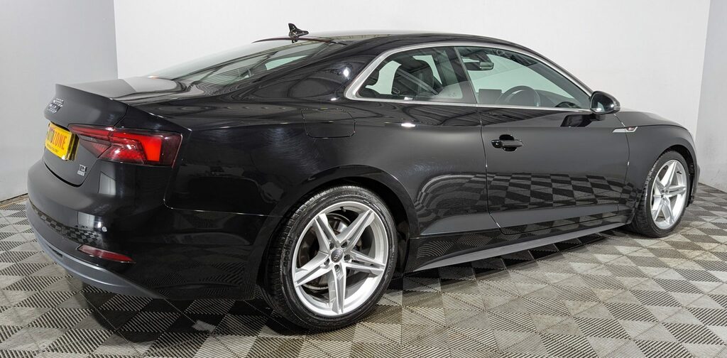 Audi A5 2.0 Tdi Ultra S Line NL67KTO Black #4
