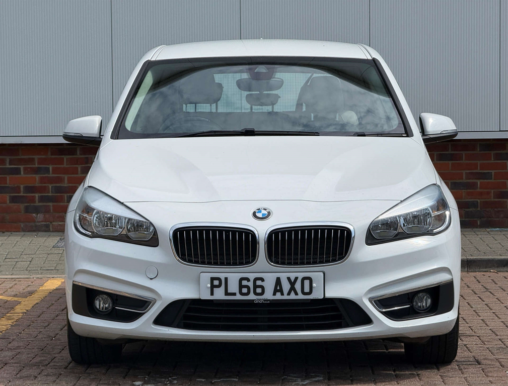 BMW 2 Series Luxury White #2