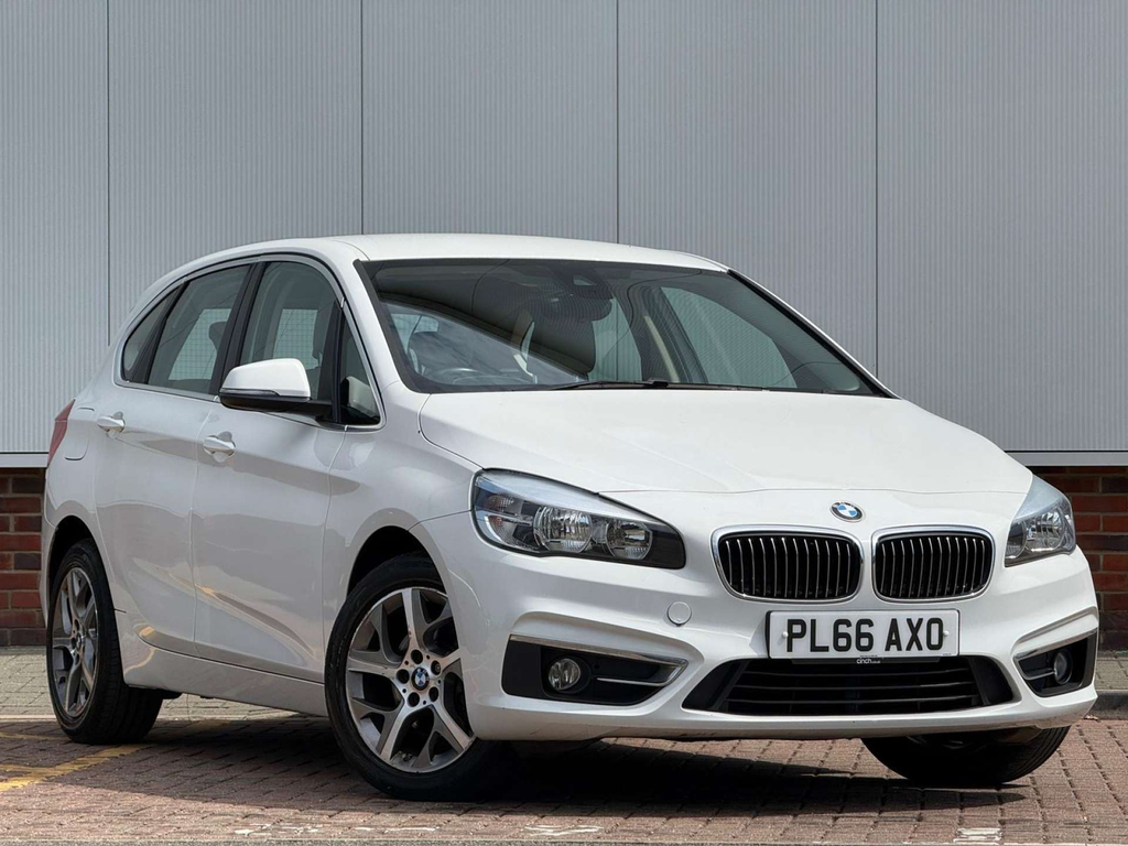 BMW 2 Series Luxury White