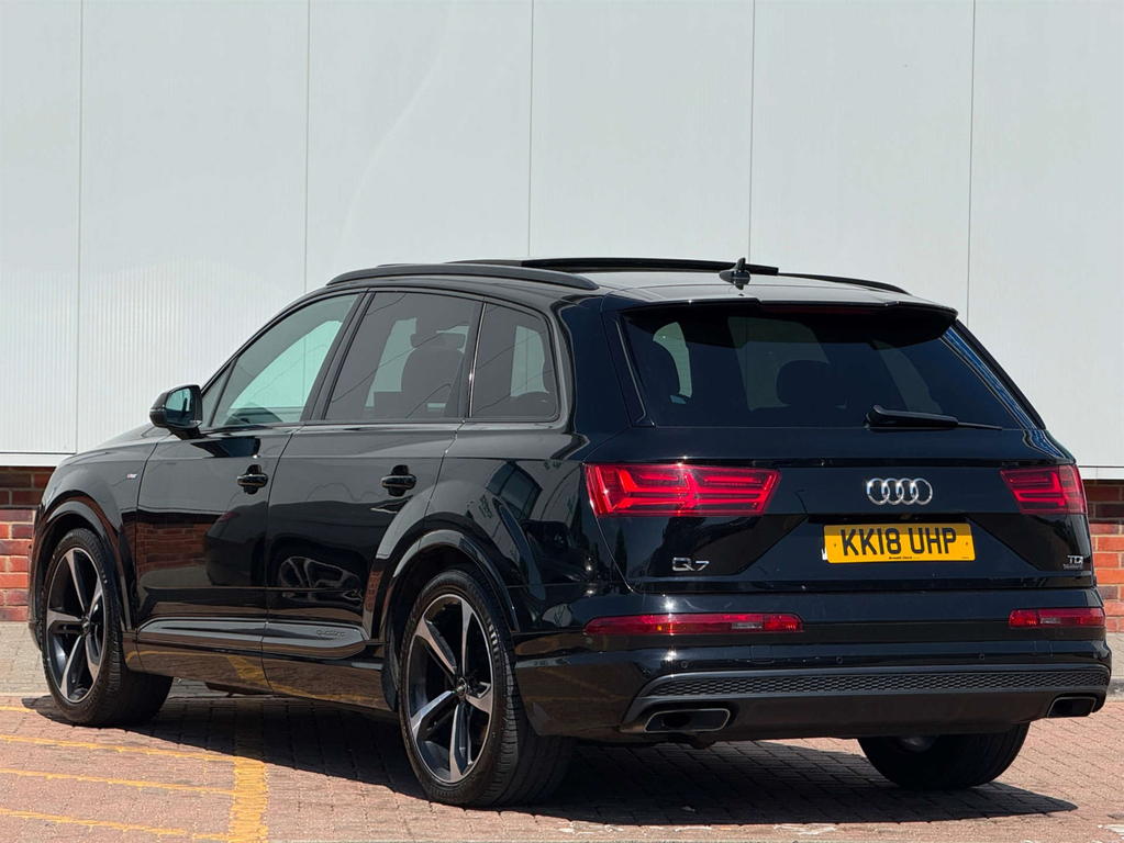 Audi Q7 Black Edition Tdi Quattro 4Wd KK18UHP Black #4